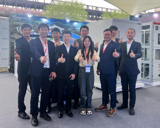 “发展储能新质生产力，开创能源转型新格局” | z6·人生就是博股份参展第十二届储能国际峰会，共谋能源未来